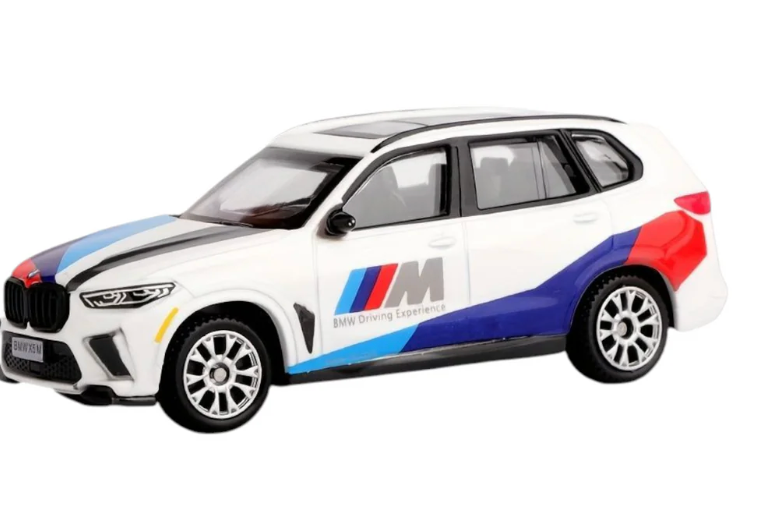 CCA BMW X5M 1:64 (With Acrylic Case)