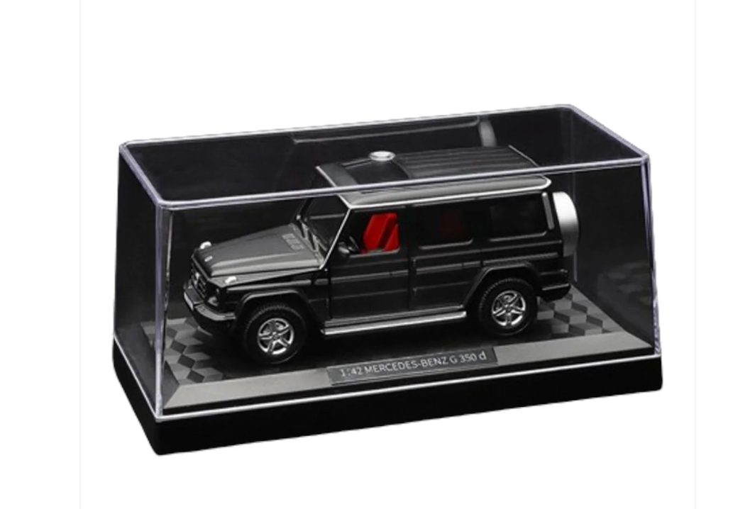CCA Mercedes-Benz G 350 D Diecast 1:42 Scale (With Acrylic Case)