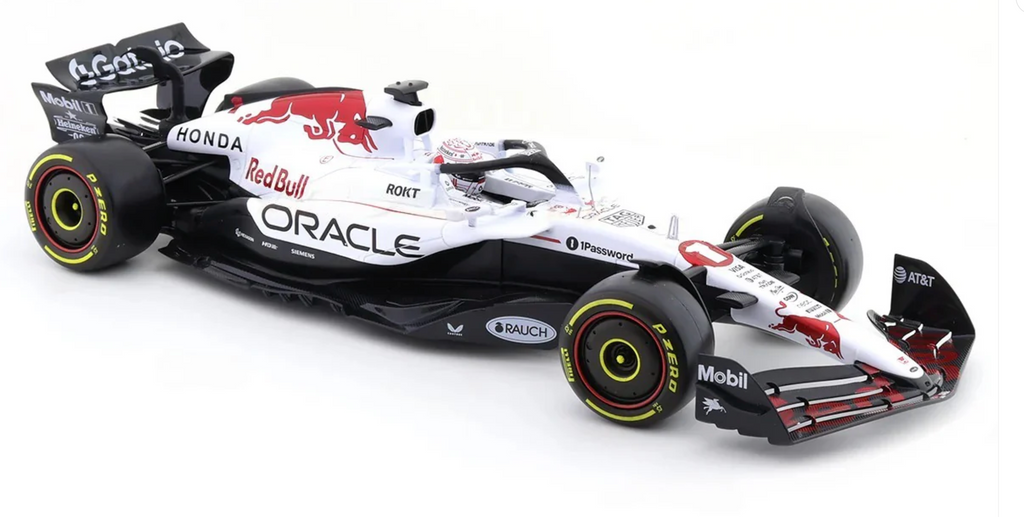 Bburago Oracle RB21 Japan GP 1:43 Livery F1 Diecast